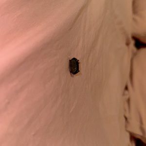 Single Kendra Scott earring